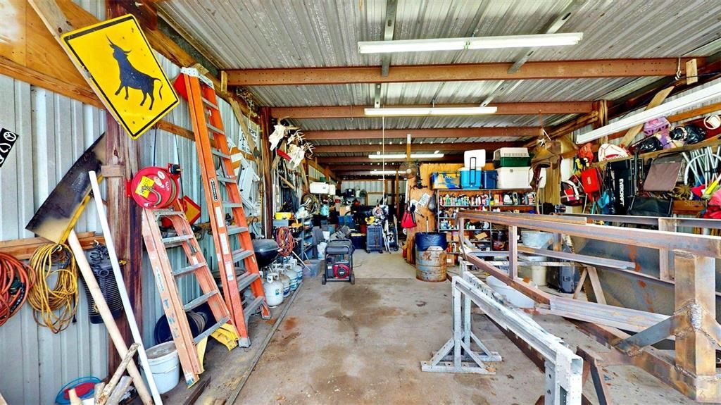 Garage, Interior