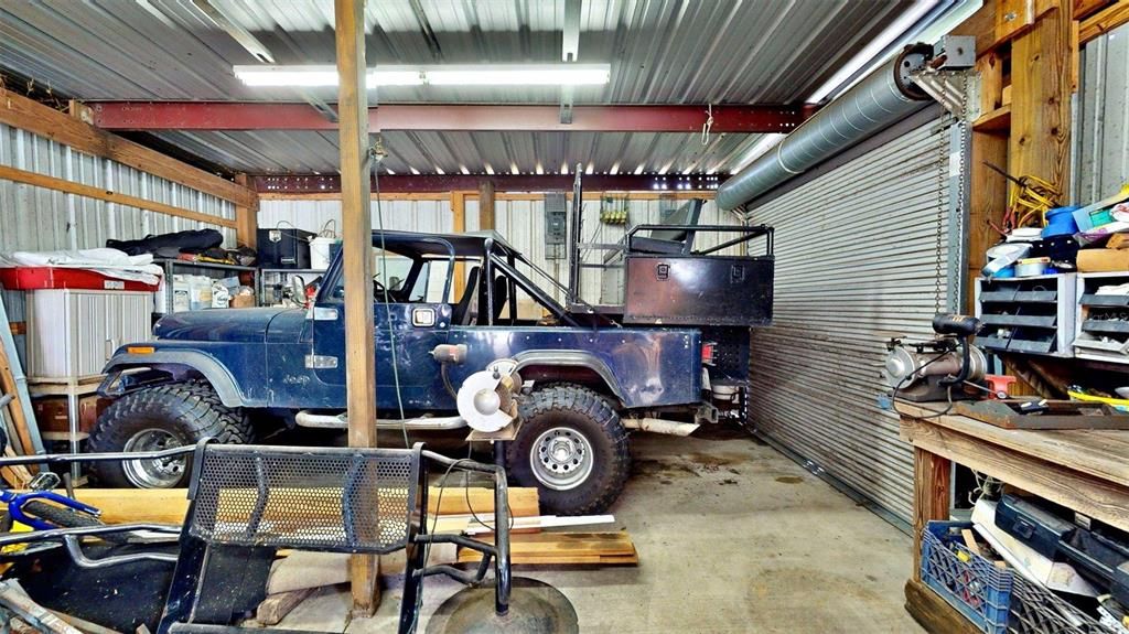 Garage, Interior