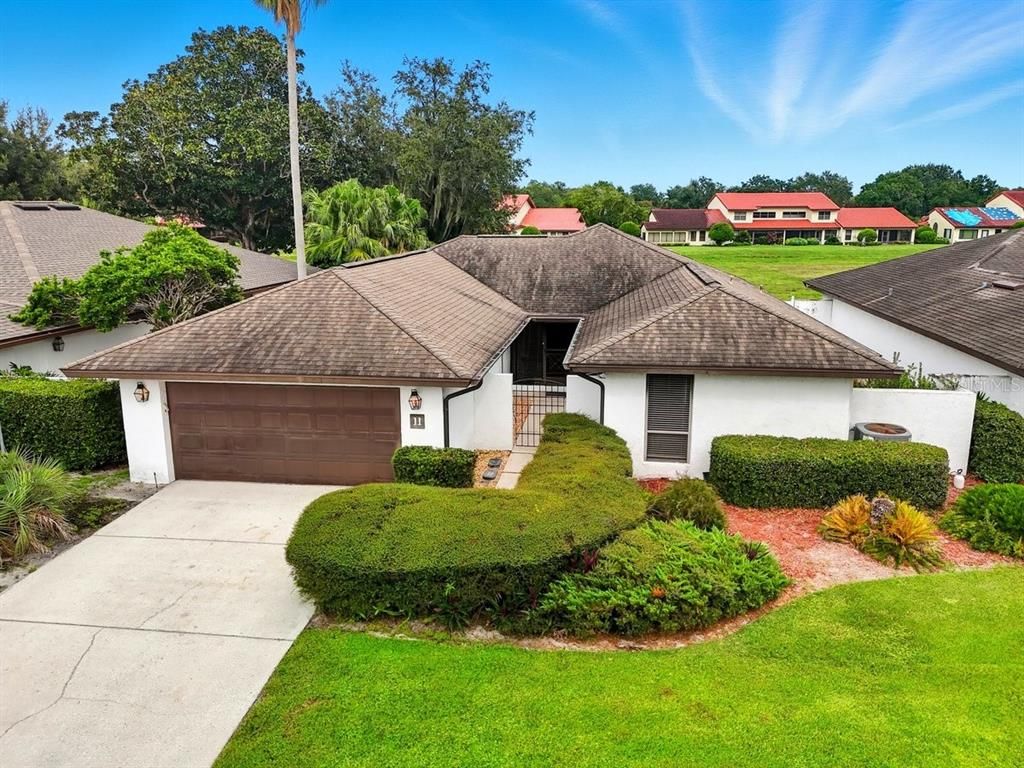 Attached, Exterior, Facade, Ranch
