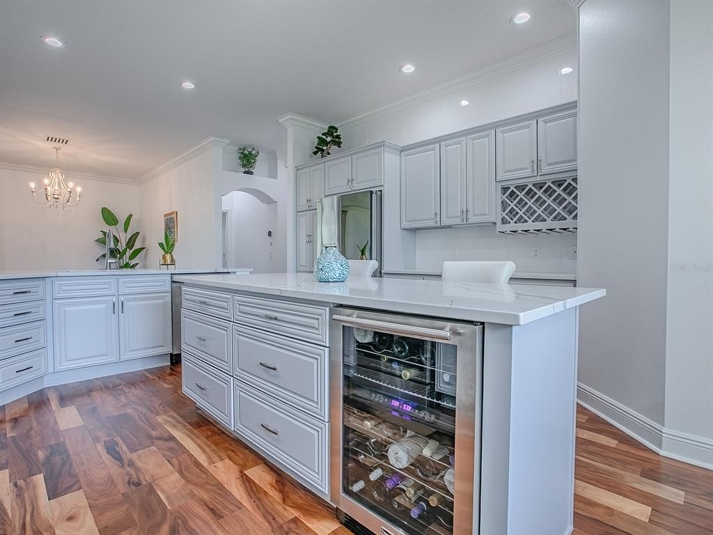 Chandelier, Interior, Kitchen, Recessed Lighting, Wood Texture Flooring