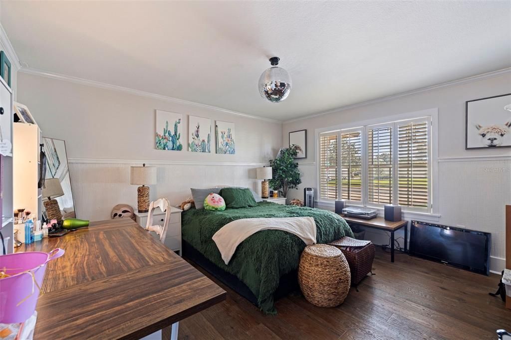 Bedroom, Interior, Pendant Lights, Wood Texture Flooring
