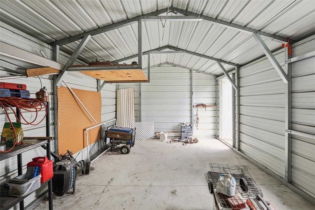 Garage, Interior