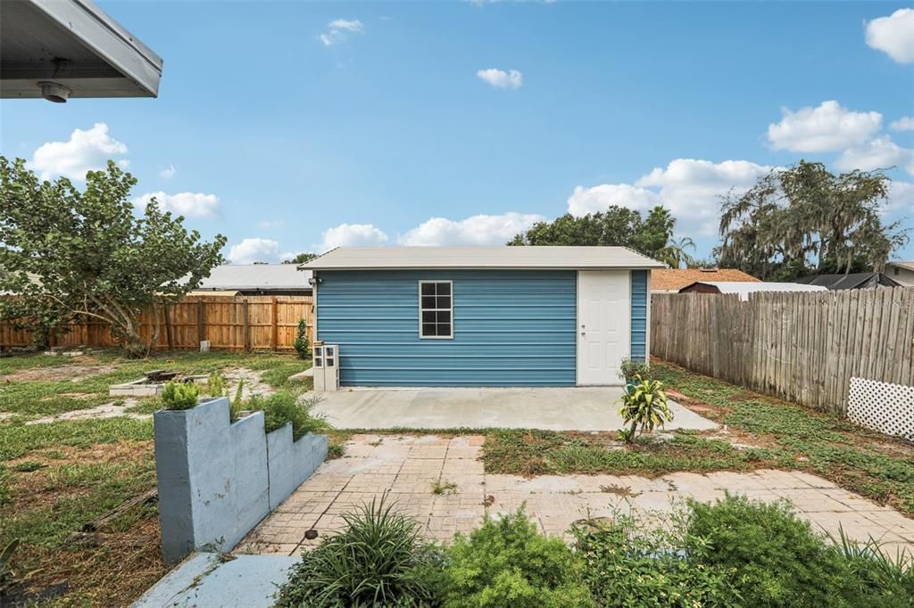 Backyard, Exterior