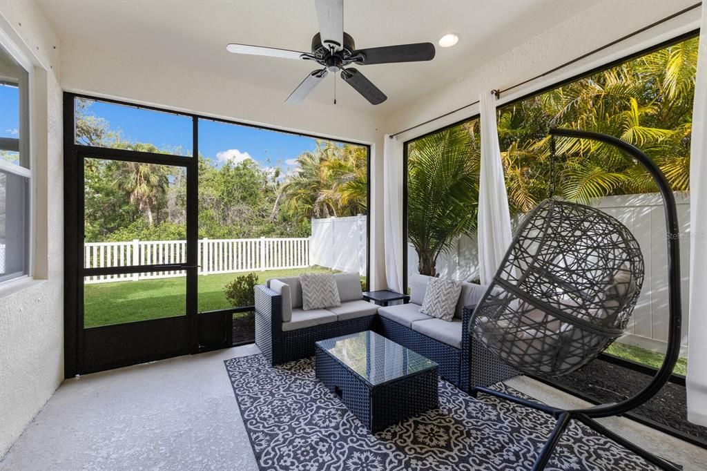 Interior, Living room, Recessed Lighting, Sun Room