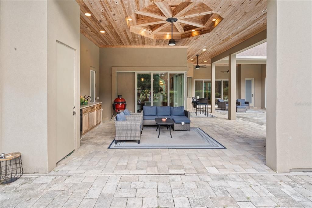 Exterior, Interior, Living room, Recessed Lighting, Wooden Ceilings