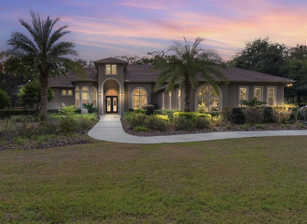 Backyard, Exterior, Facade, Mediterranean