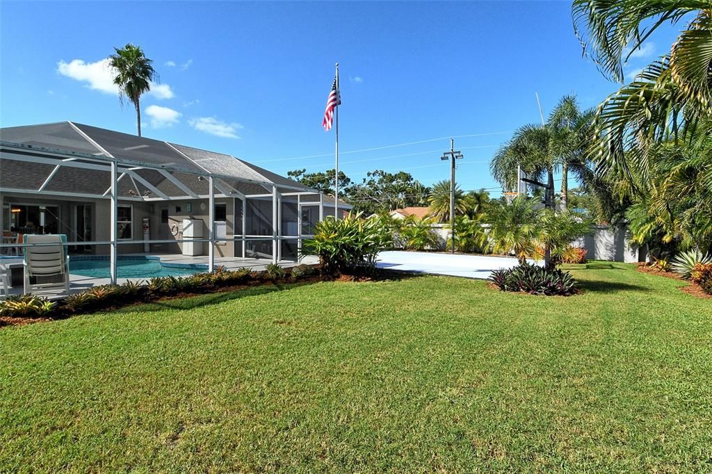Backyard, Exterior, Pool