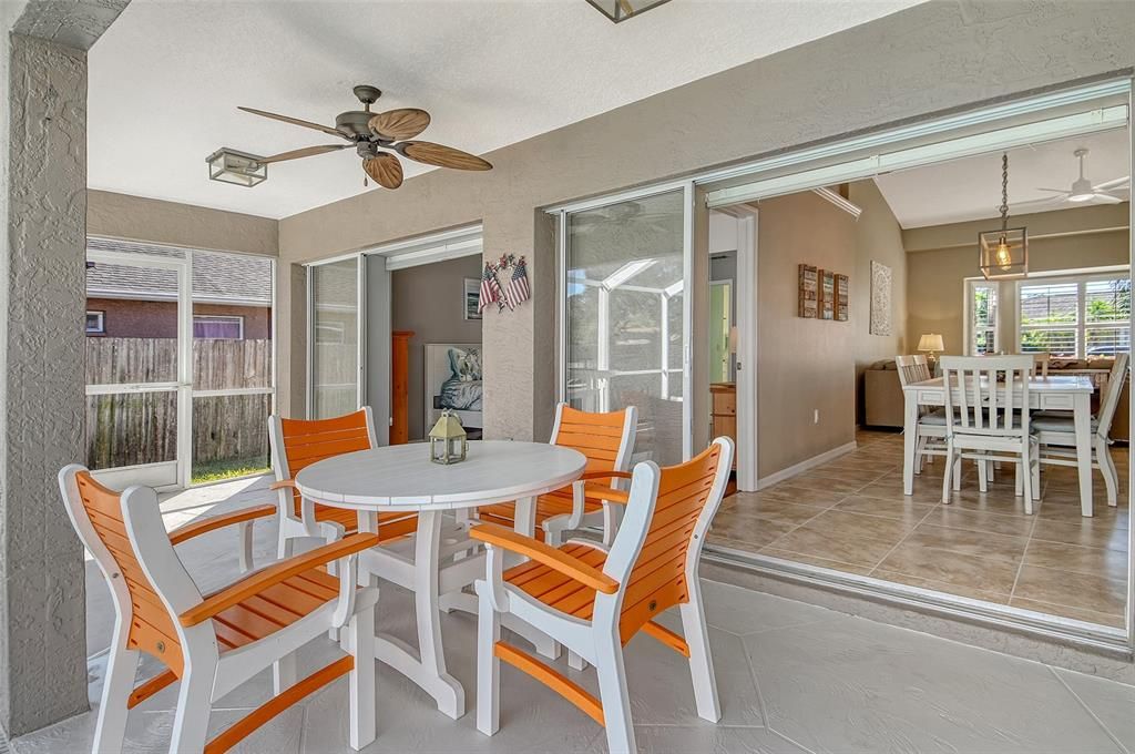 Dining room, Interior, Pendant Lights