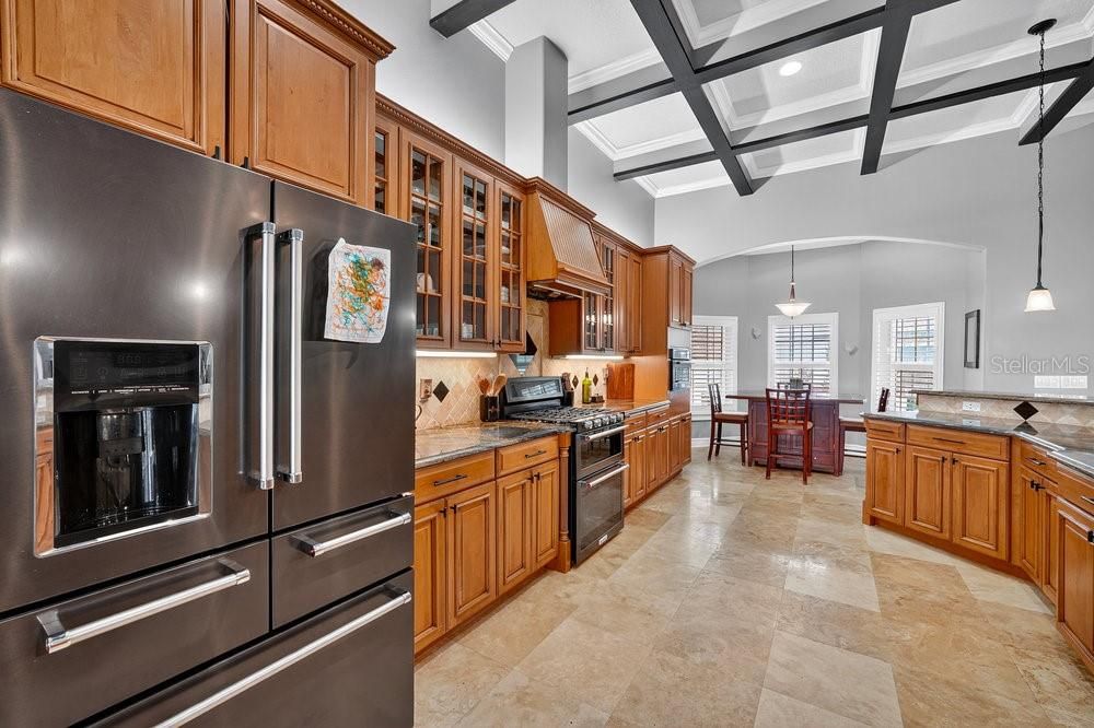 Dining room, Interior, Kitchen, Pendant Lights, Stainless Steel Appliances