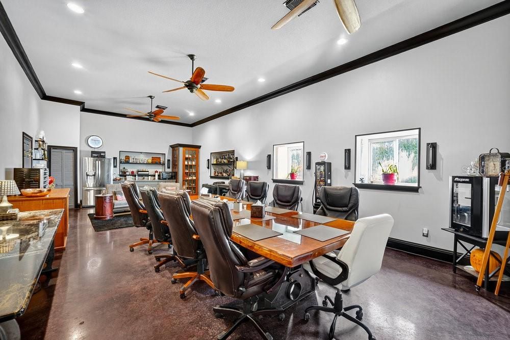 Dining room, Interior, Recessed Lighting