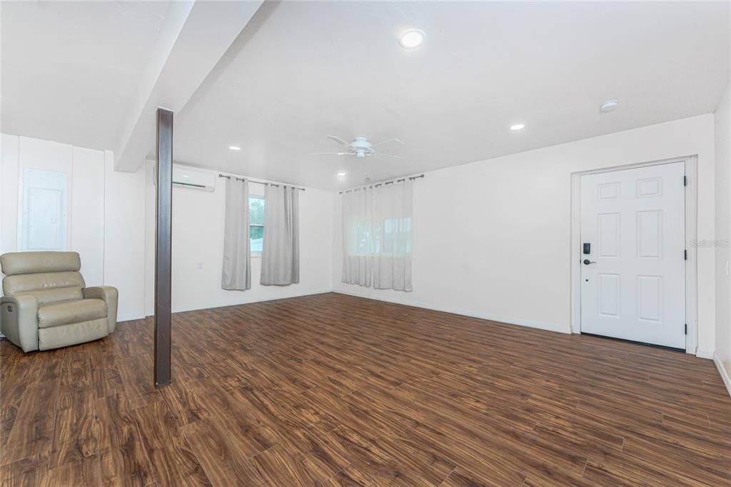 Empty room, Interior, Recessed Lighting, Wood Texture Flooring