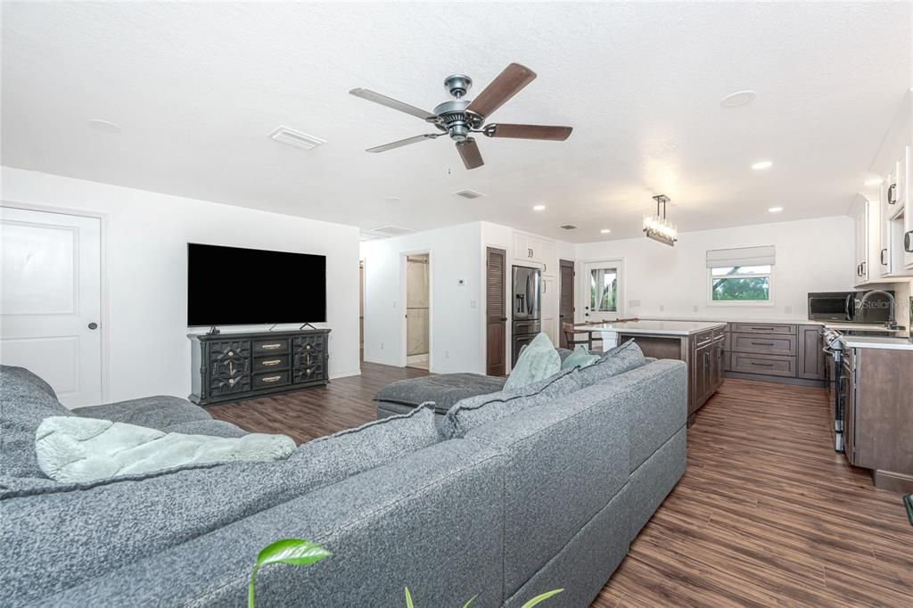 Interior, Kitchen, Living room, Recessed Lighting, Wood Texture Flooring