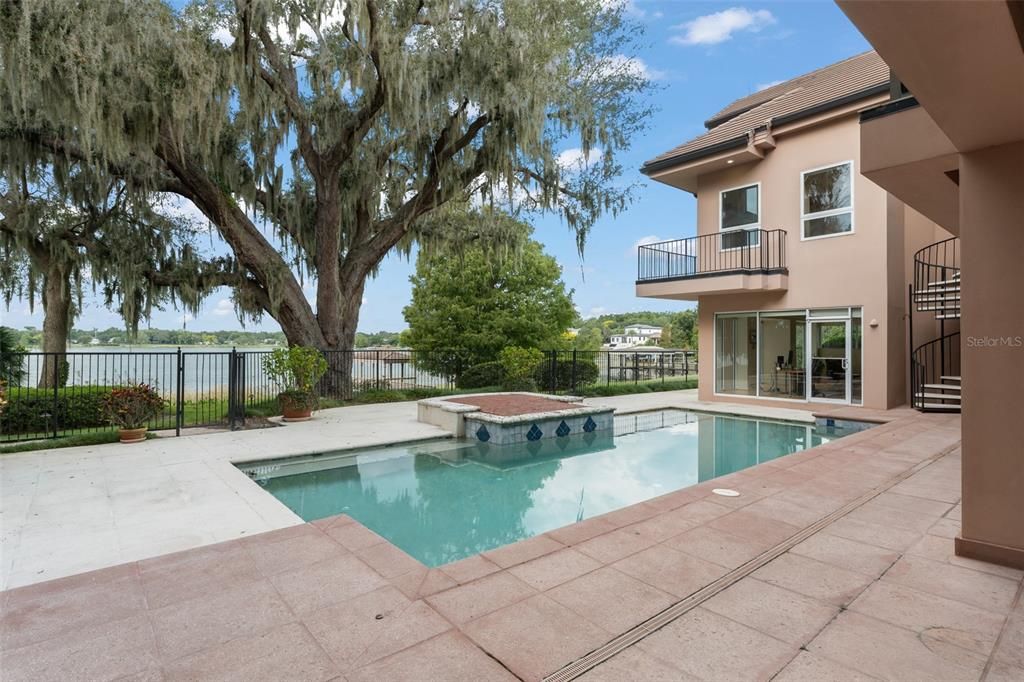 Exterior, Pool