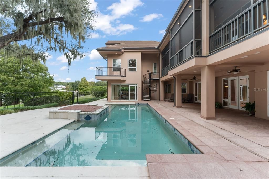 Exterior, Pool