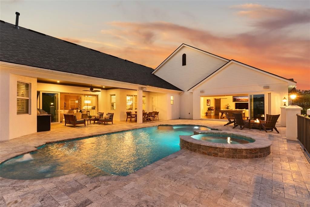 Exterior, Pool