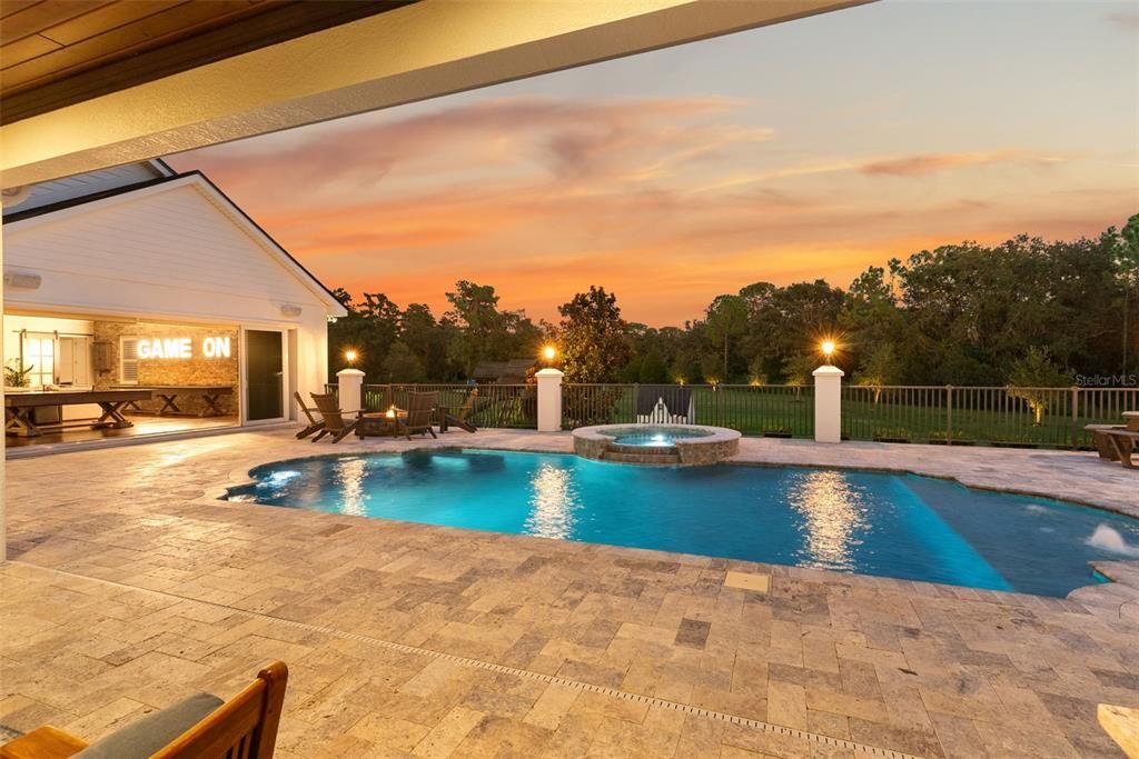 Exterior, Pool