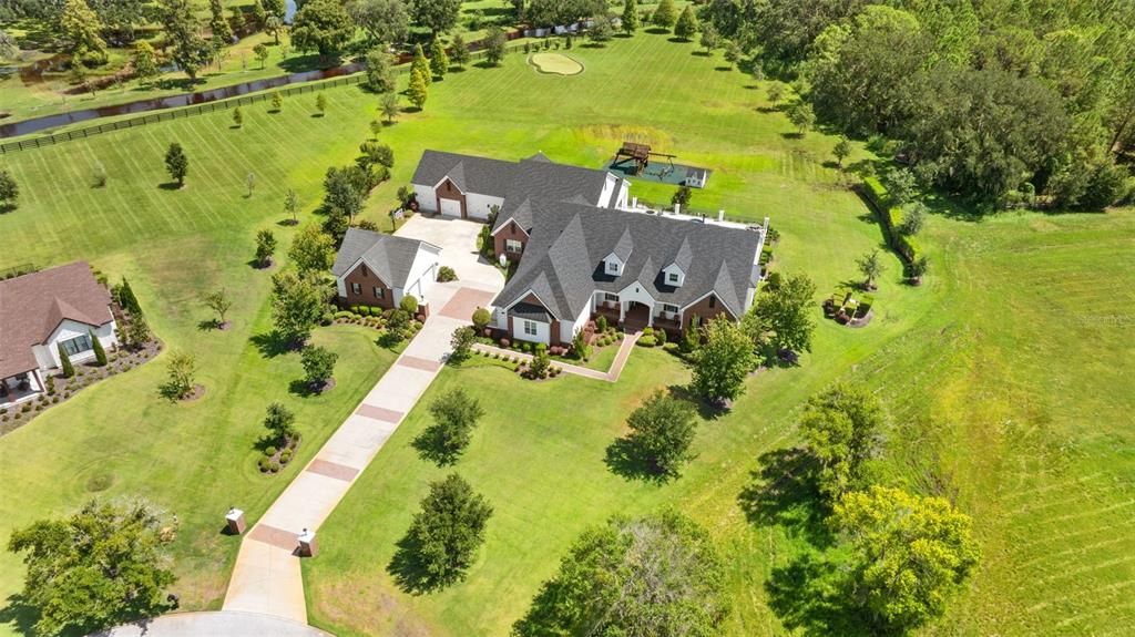 Exterior, Drone