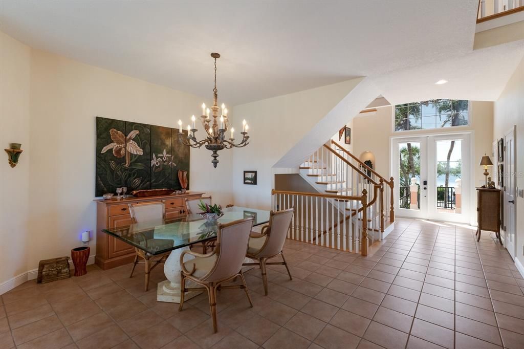 Chandelier, Dining room, Interior, Recessed Lighting