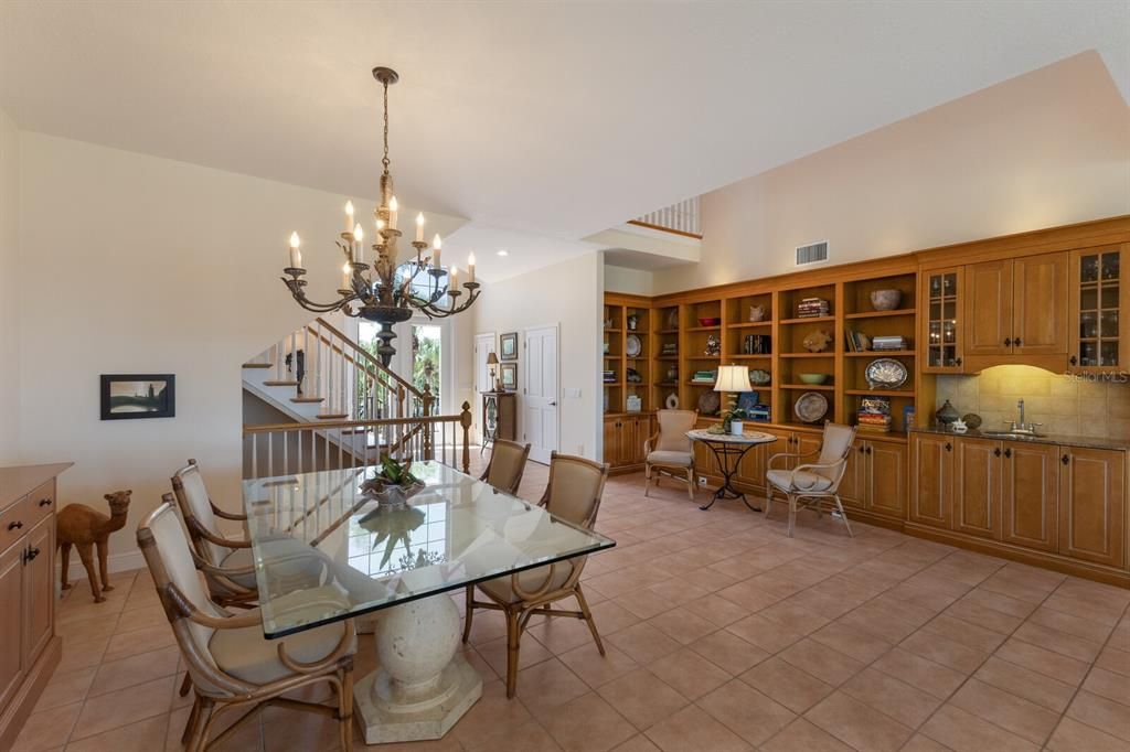 Chandelier, Dining room, Interior