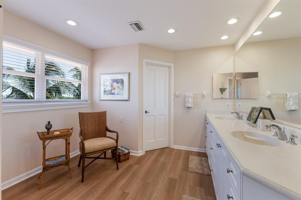Bathroom, Dual Sink Vanities, Interior, Recessed Lighting, Wood Texture Flooring