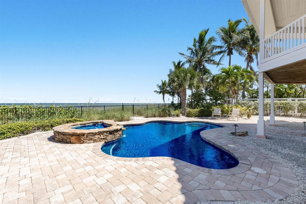 Exterior, Pool, Water