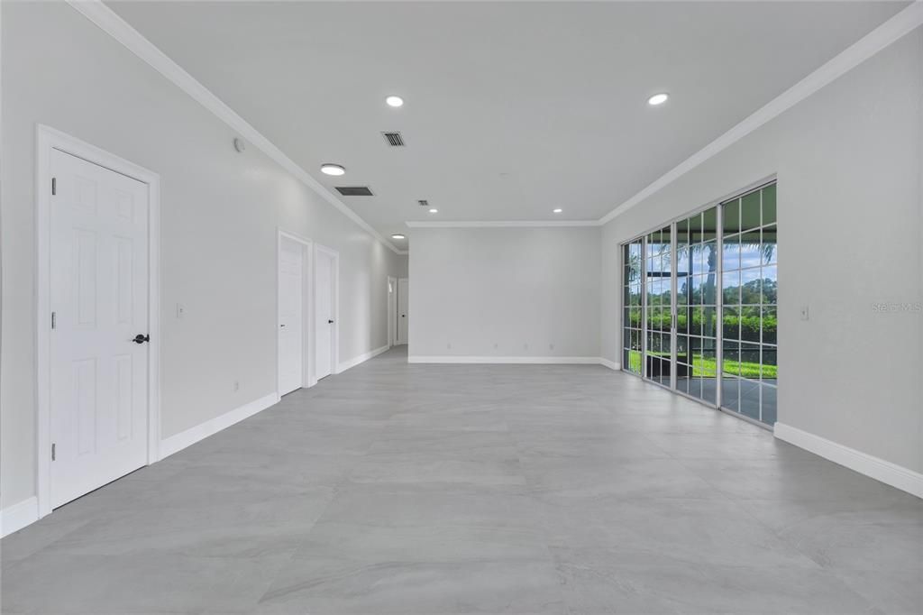 Empty room, Interior, Recessed Lighting
