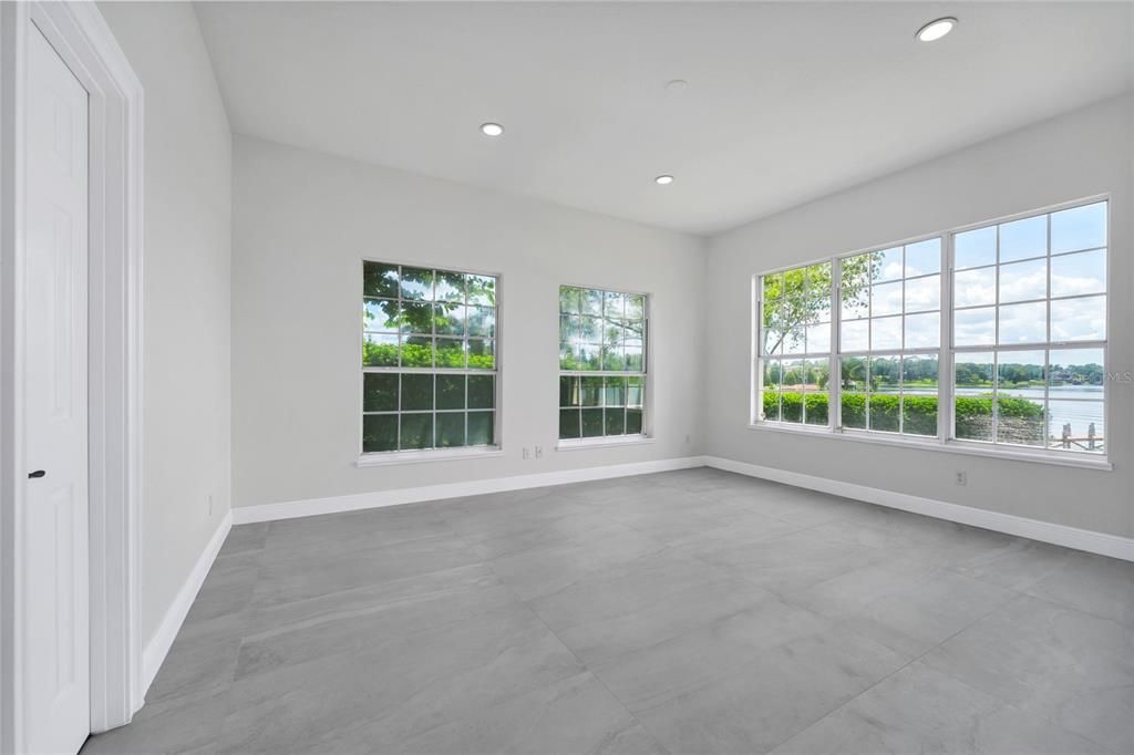 Empty room, Interior, Recessed Lighting