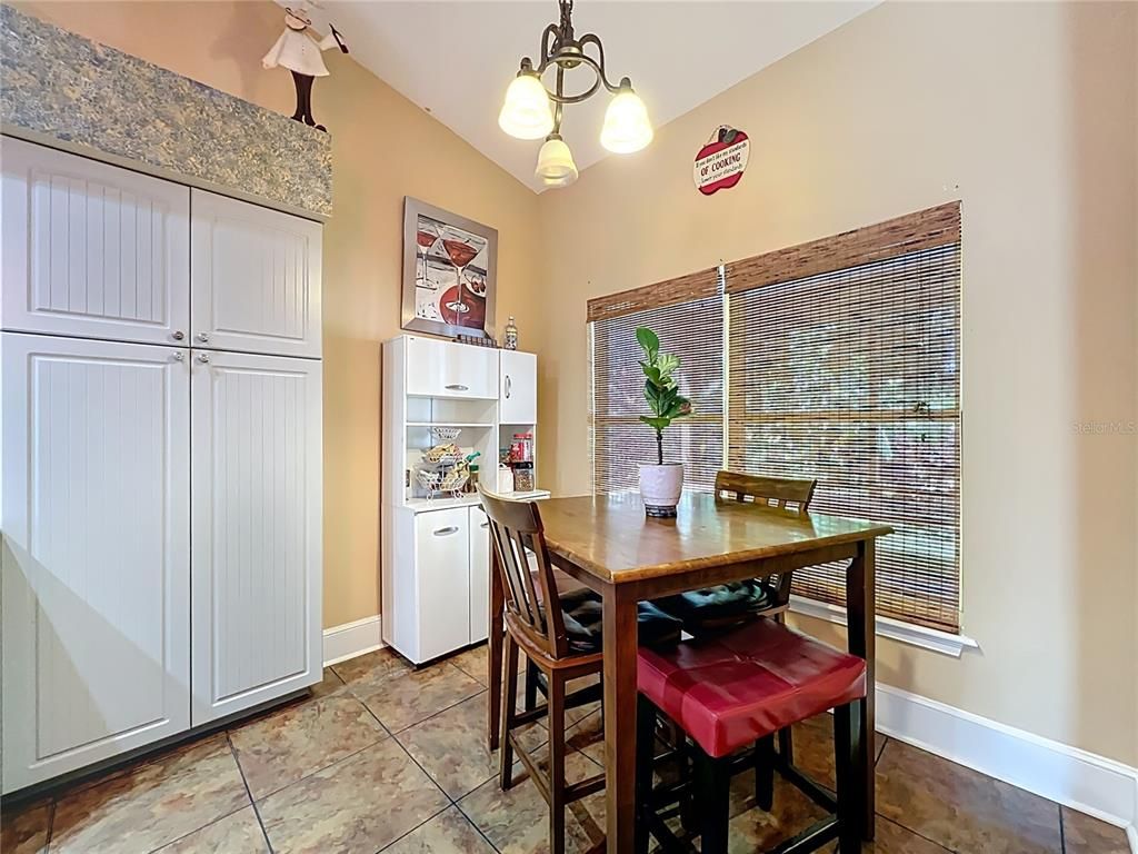 Dining room, Interior