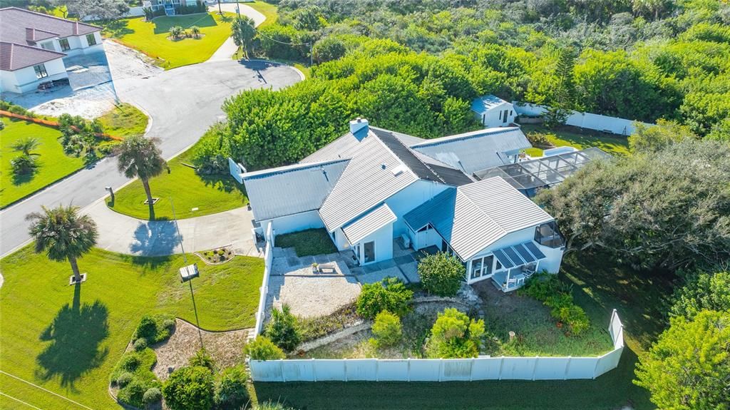 Exterior, Drone