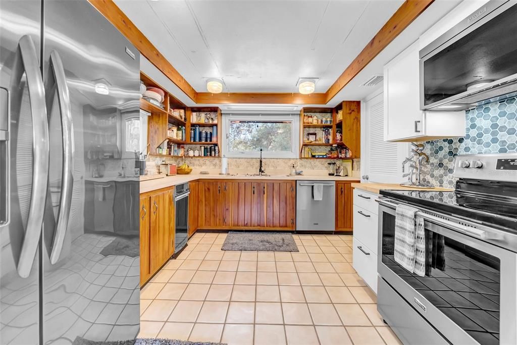 Interior, Kitchen, Stainless Steel Appliances