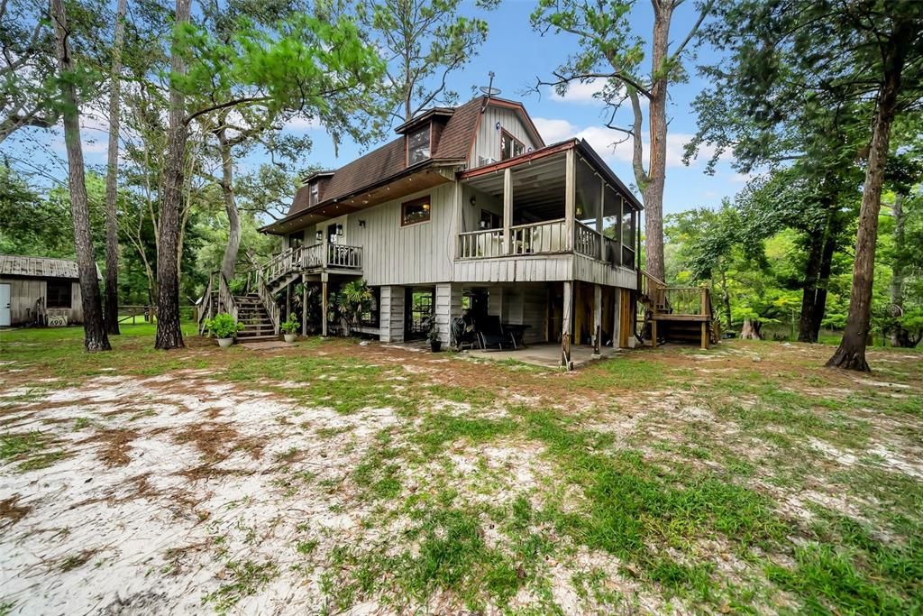 Backyard, Exterior