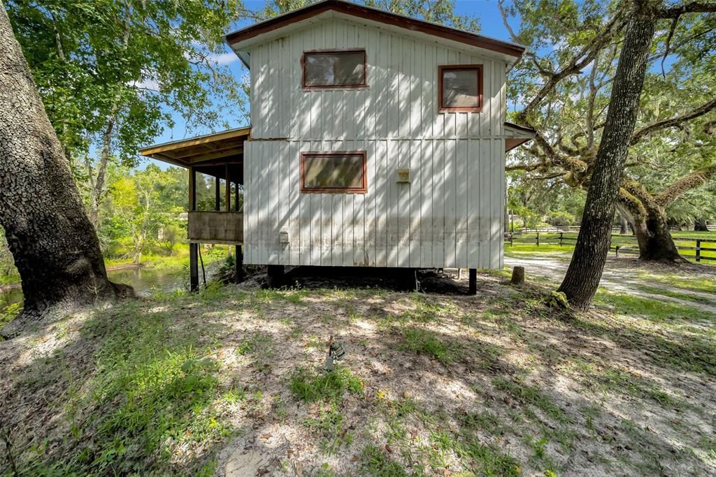Backyard, Exterior