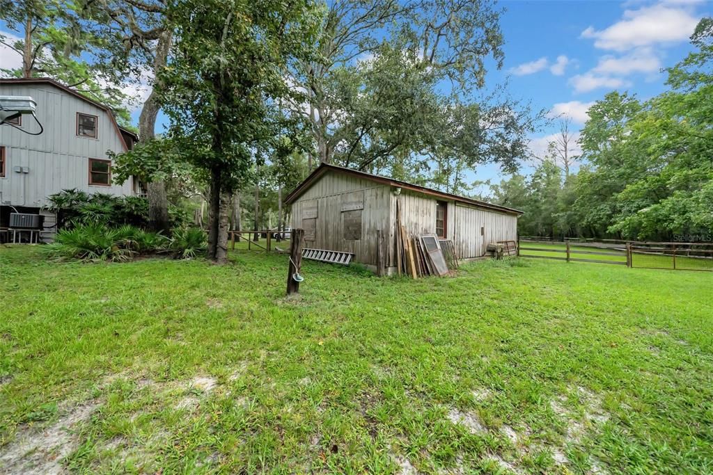 Backyard, Exterior