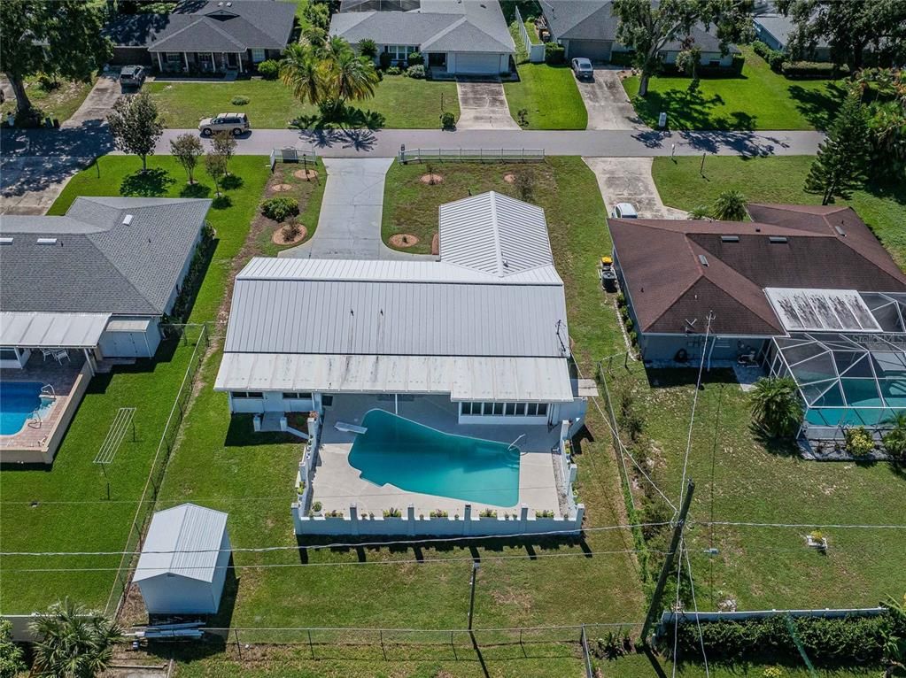 Exterior, Drone