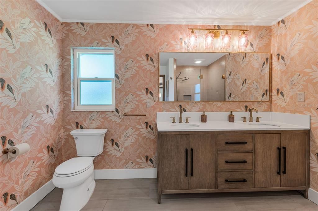 Bathroom, Dual Sink Vanities, Interior