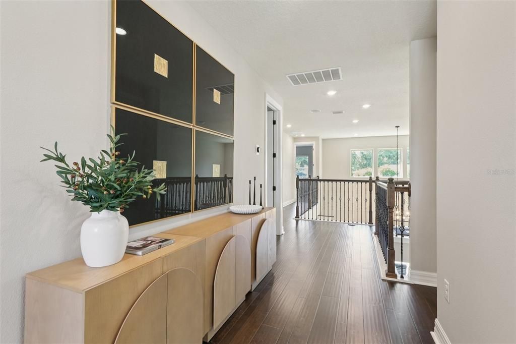 Interior, Recessed Lighting, Wood Texture Flooring