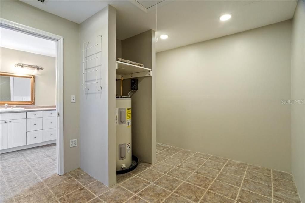 Interior, Recessed Lighting