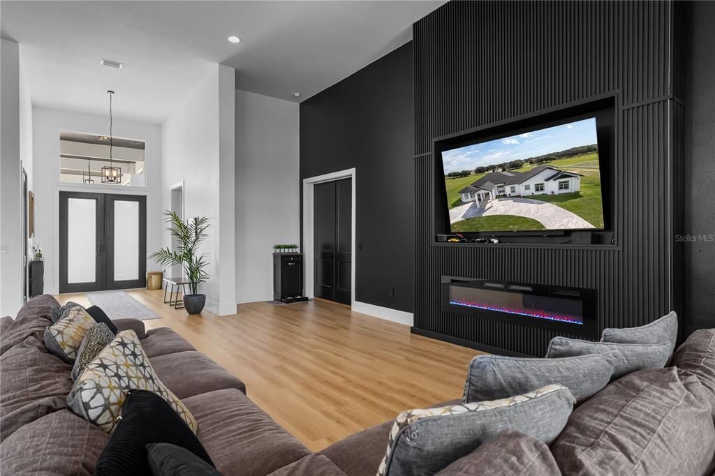 Interior, Living room, Pendant Lights, Recessed Lighting, Wood Texture Flooring