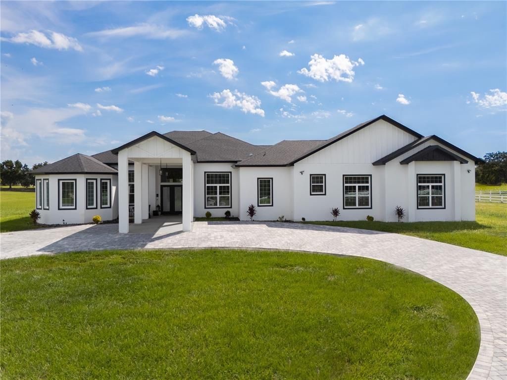 Backyard, Exterior, Facade, Farmhouse