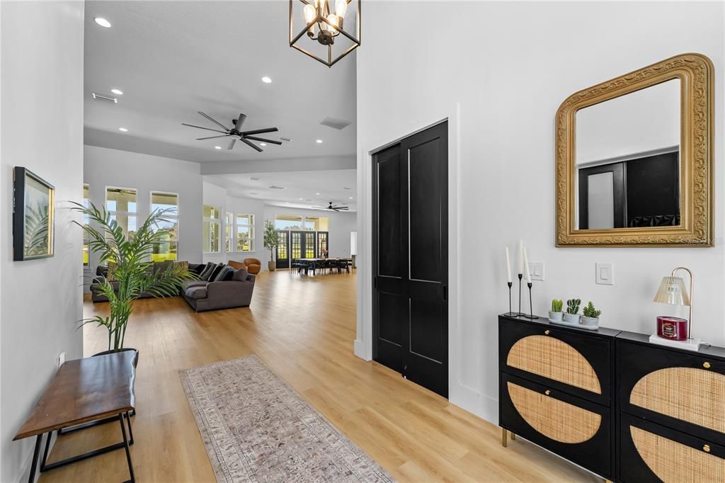 Interior, Pendant Lights, Recessed Lighting, Wood Texture Flooring