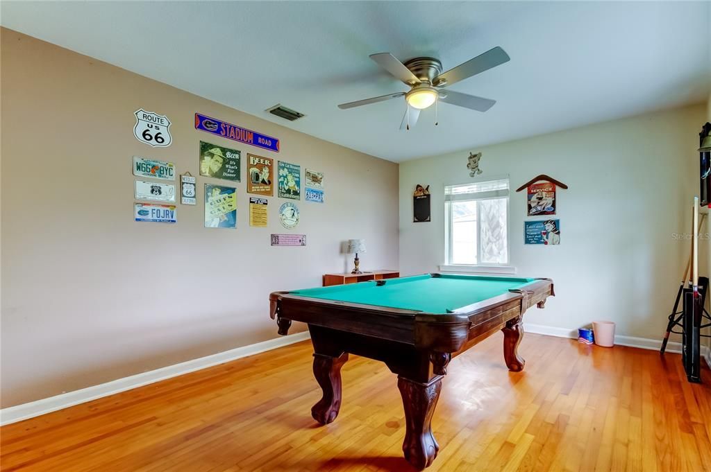 Billiard Table, Game Room, Interior, Wood Texture Flooring