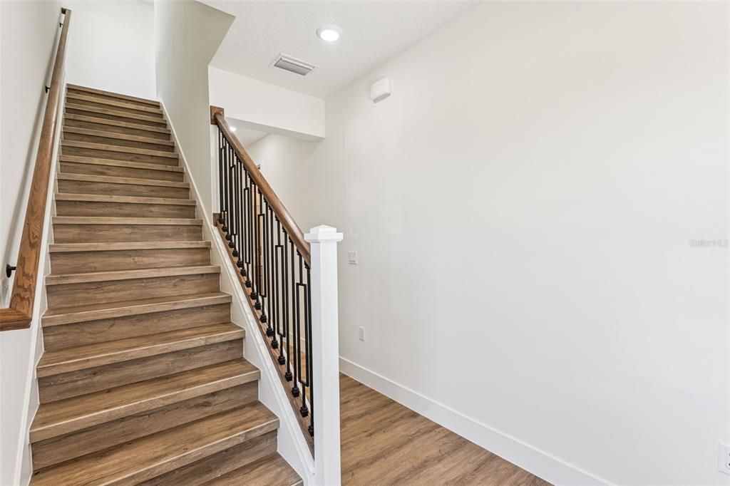 Interior, Recessed Lighting, Wood Texture Flooring