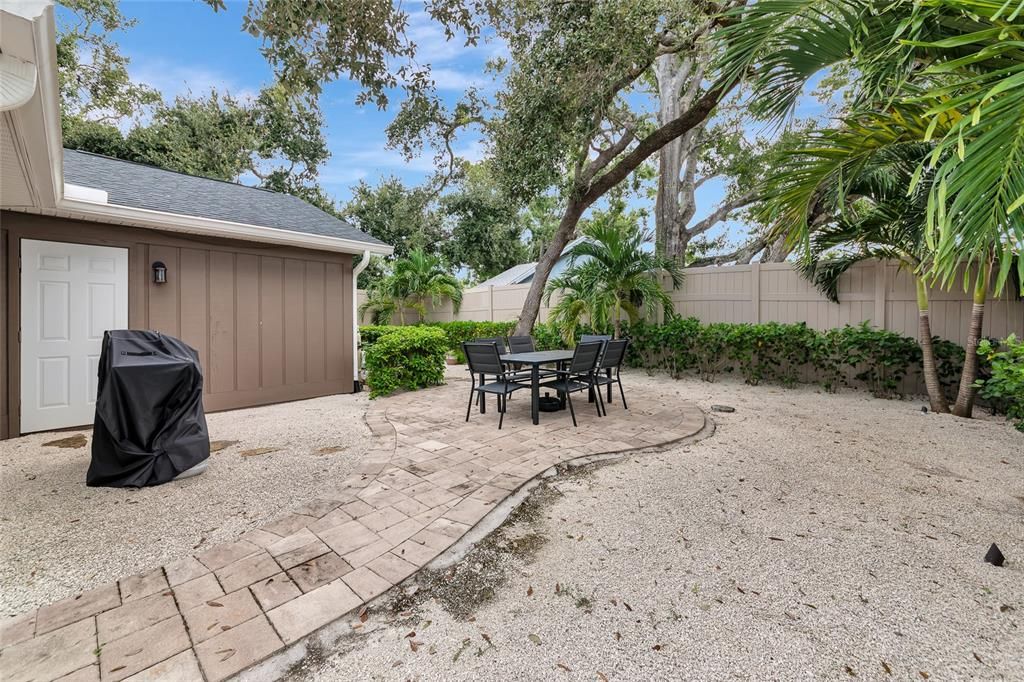 Backyard, Exterior