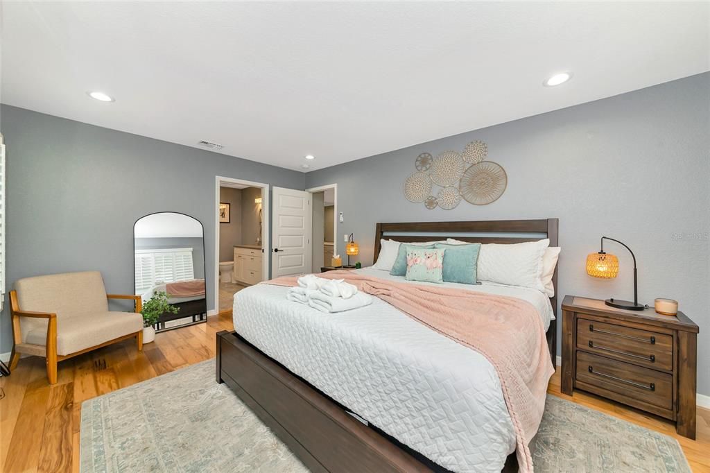 Bedroom, Interior, Recessed Lighting, Wood Texture Flooring