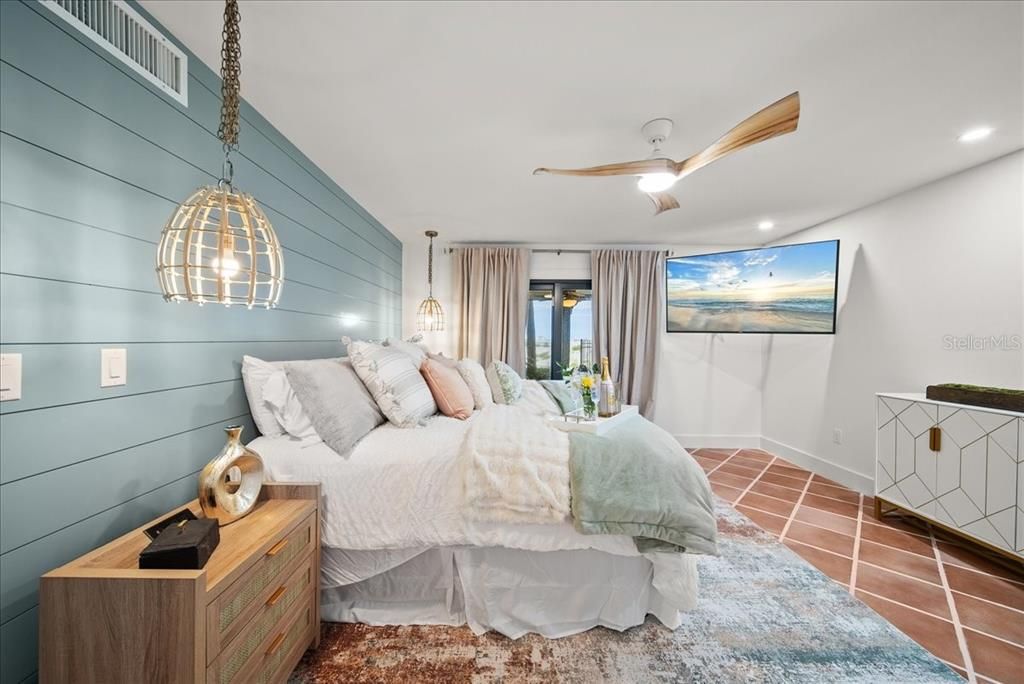 Bedroom, Interior, Pendant Lights, Recessed Lighting