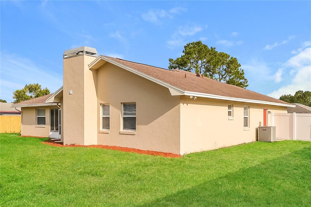 Backyard, Exterior