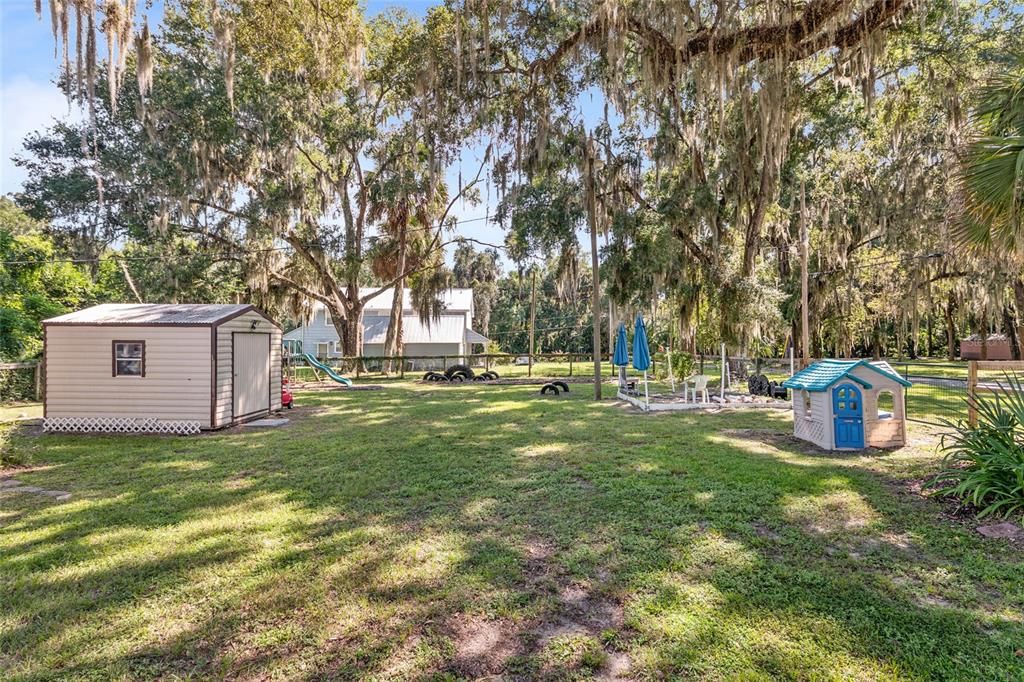 Backyard, Exterior