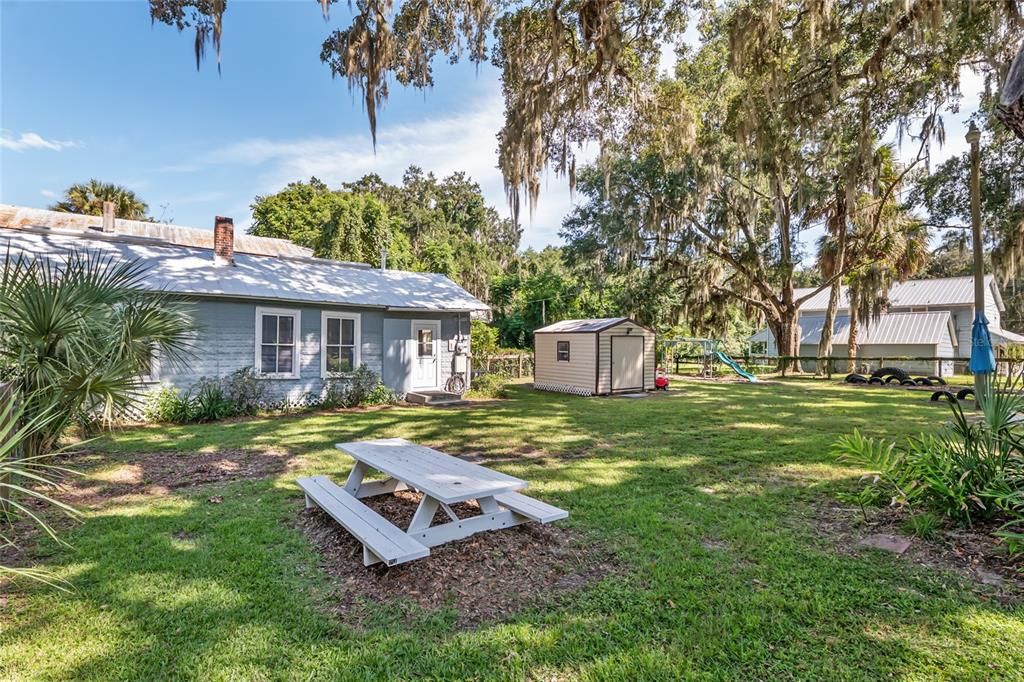 Backyard, Exterior