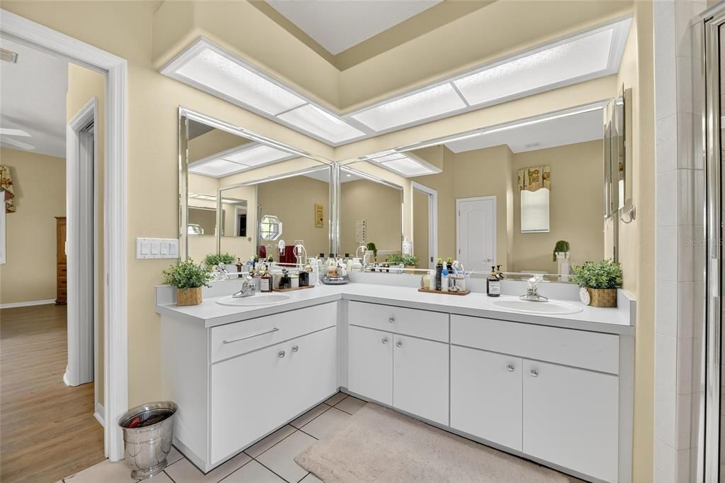 Bathroom, Dual Sink Vanities, Interior, Wood Texture Flooring