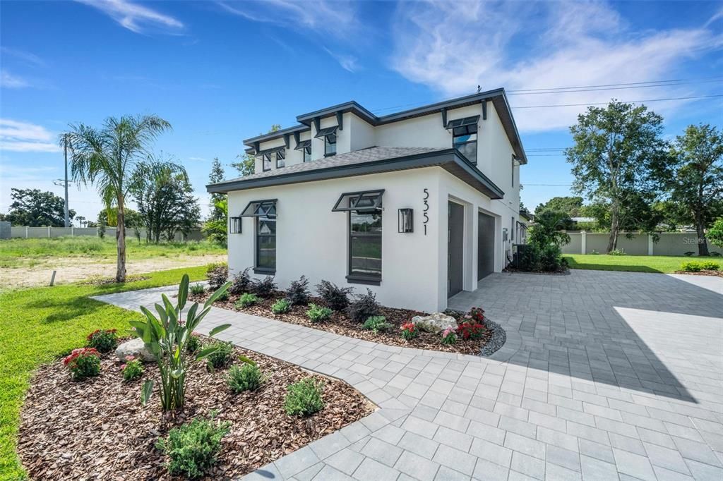 Backyard, Exterior